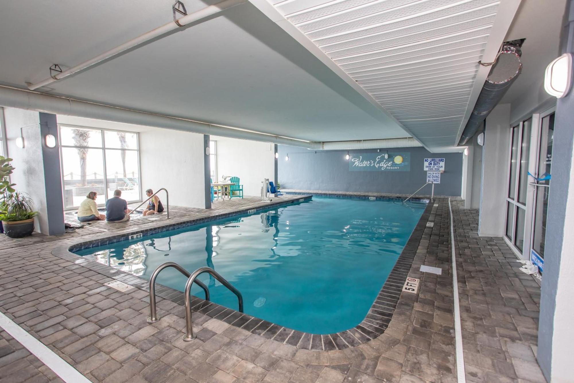 Waters Edge Aparthotel Garden City Екстериор снимка